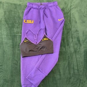 NIKE LSU active wear